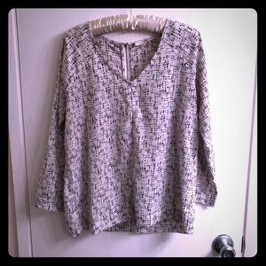 Gibson Cropped Sleeve Blouse with Zipper Detail